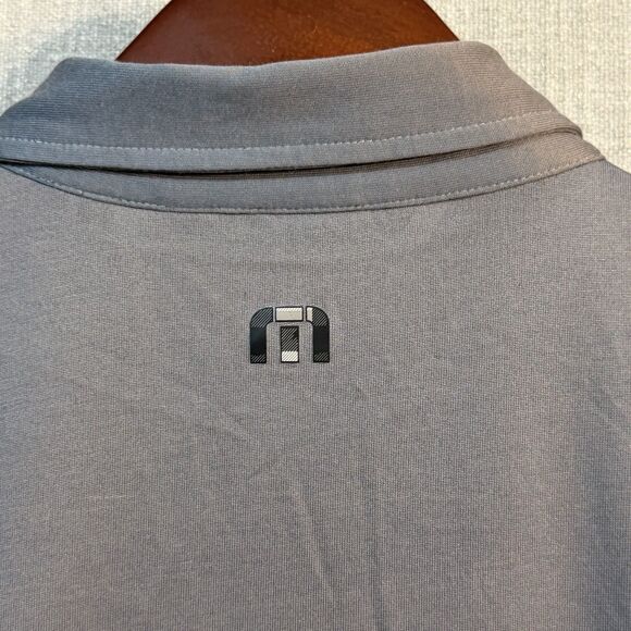 Travis Mathew Mens Polyester Blend Short Sleeve Golf Polo Shirt SZ L Gray Hatch - Picture 7 of 8